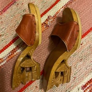 Vintage Karvings tiki slide sandals size 6.5